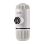 Kelioninis kavos aparatas Wacaco Nanopresso Chill White su dėklu